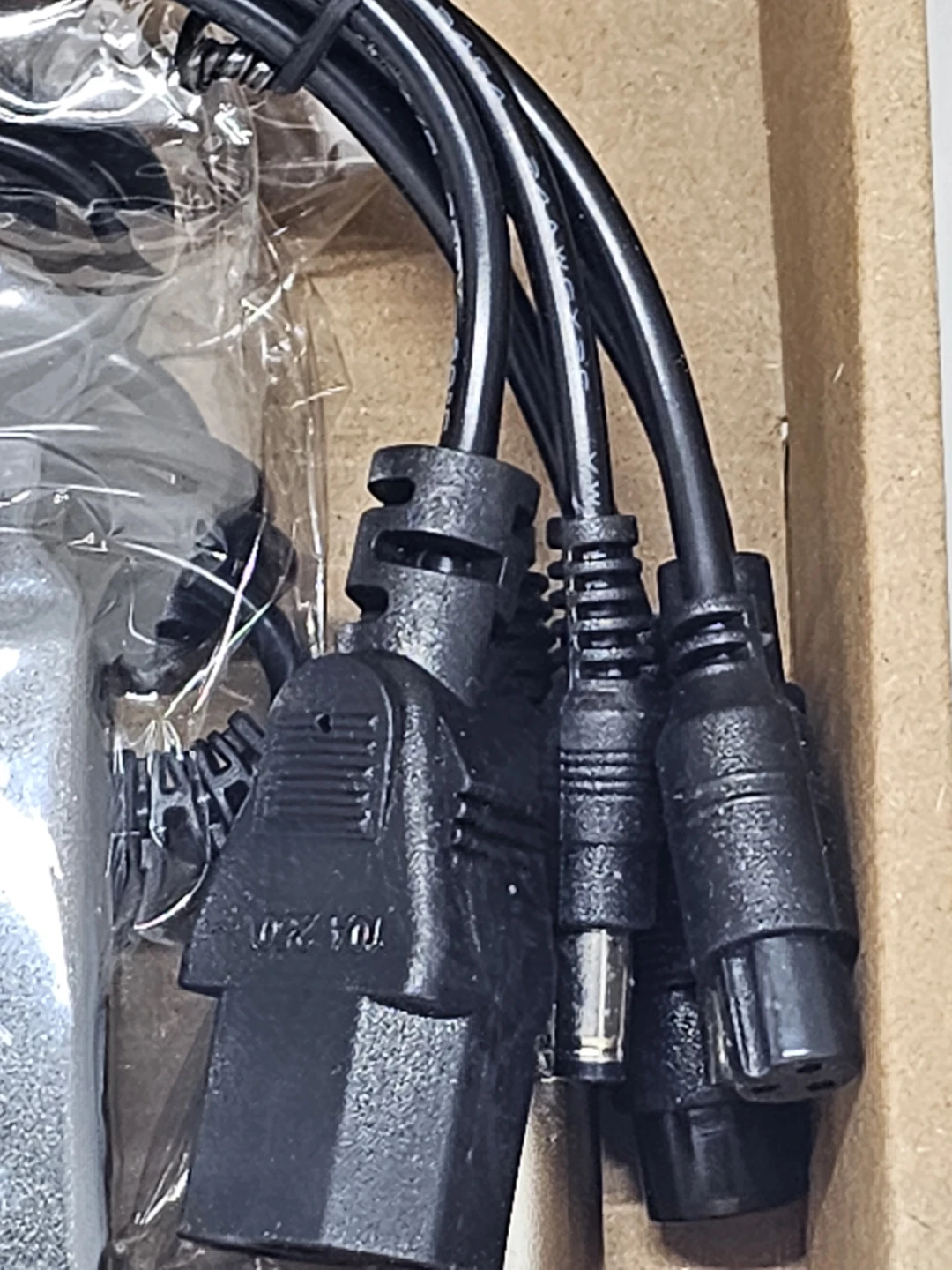 Scooters Lithium Battery Charger 42V 2A - photo 4