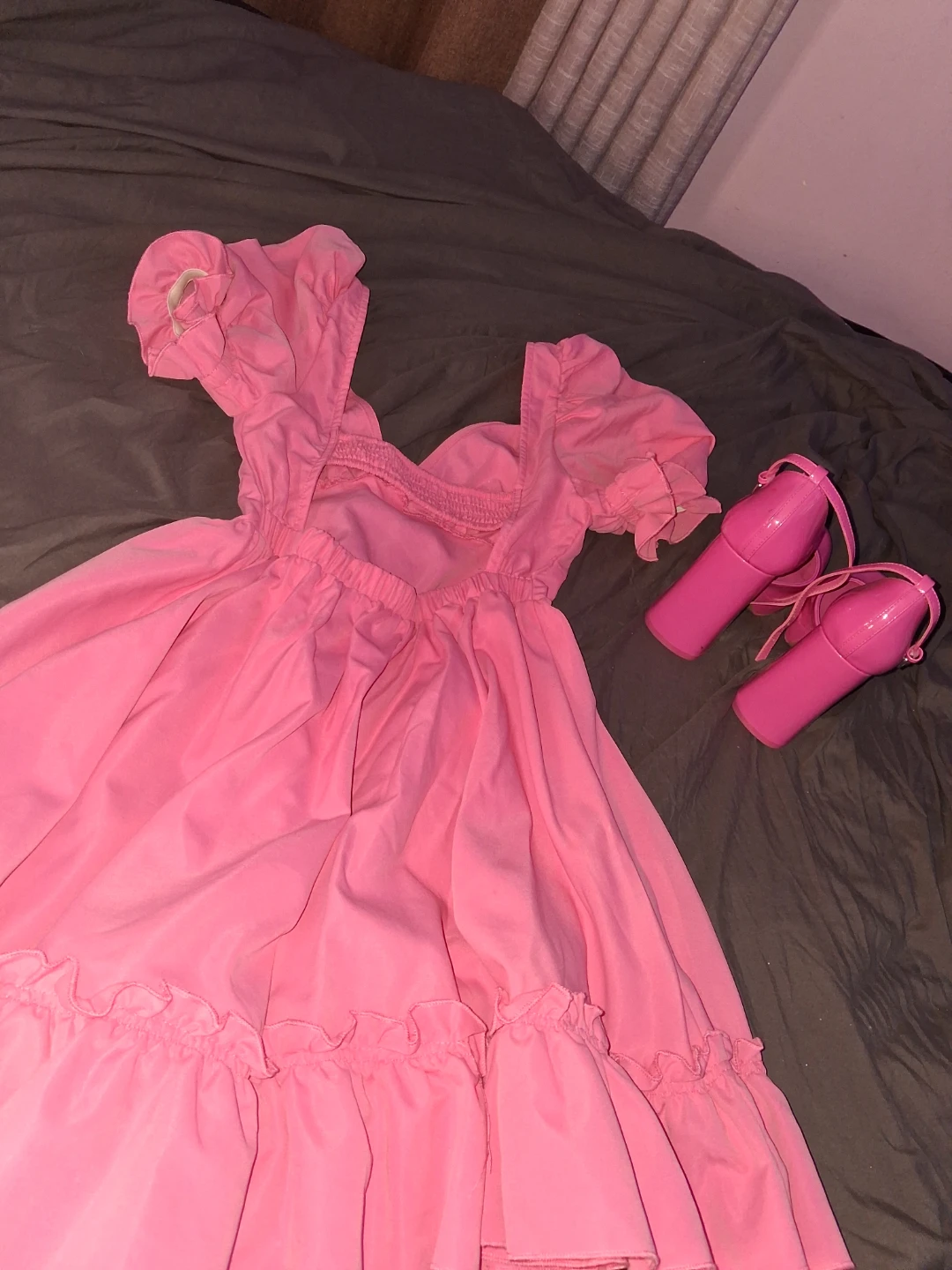 Pink Puff Sleeve Dress and Platform Heels Set - photo 2