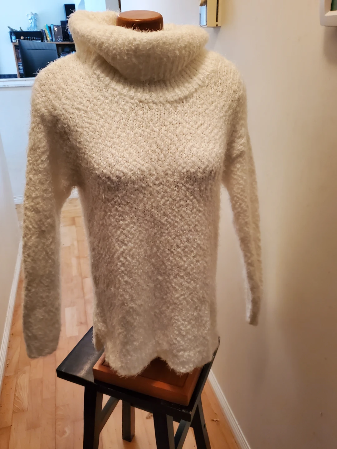 Turtleneck Sweater - Size S/P - photo 4