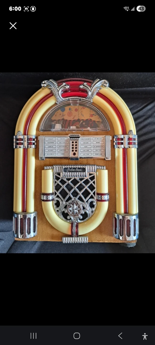 Retro Jukebox Display Piece