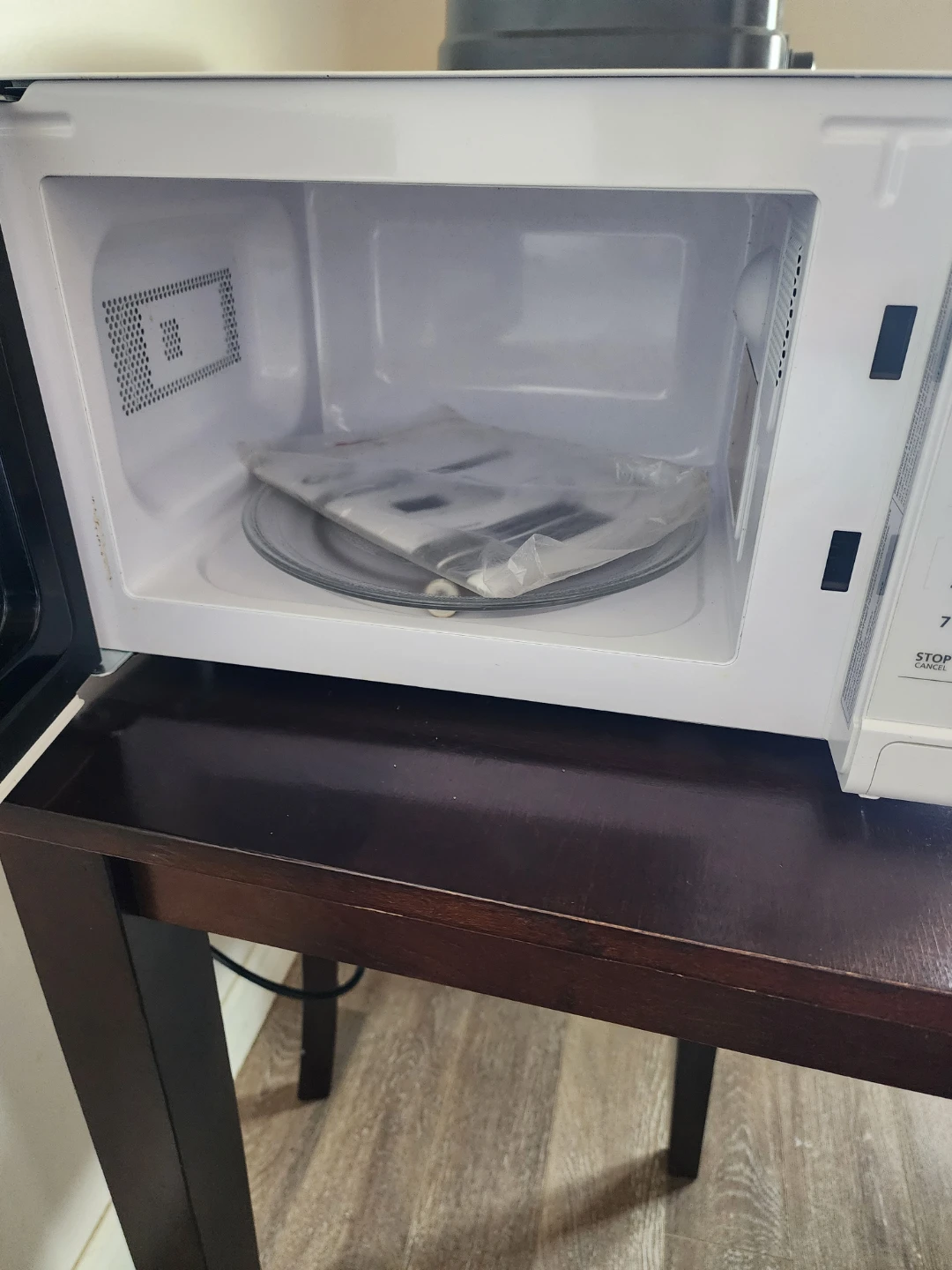Master Chef Microwave Oven EM20C2PM - photo 2