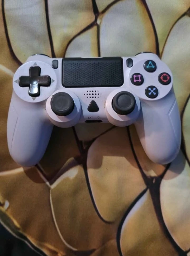 Playstation 4 Controller Bundle with Charging Dock - photo 4