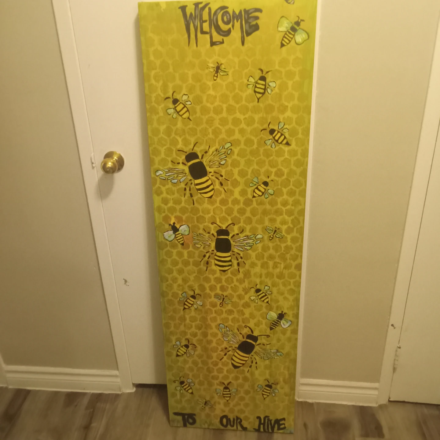 Hand-Painted Bee Welcome Sign