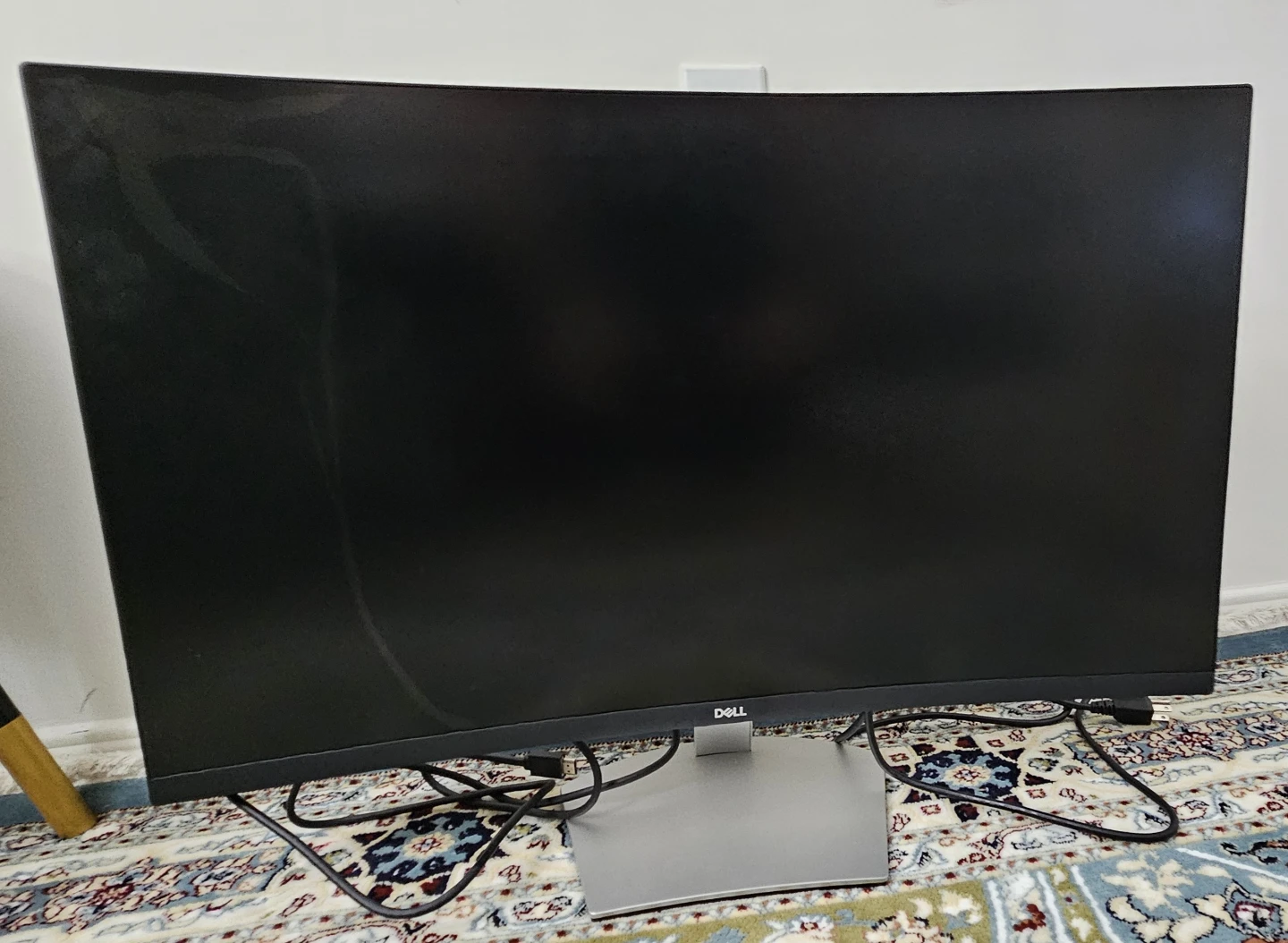 Dell 32” Curved Monitor S3222HN – Broken Screen – For Parts Only - photo 2