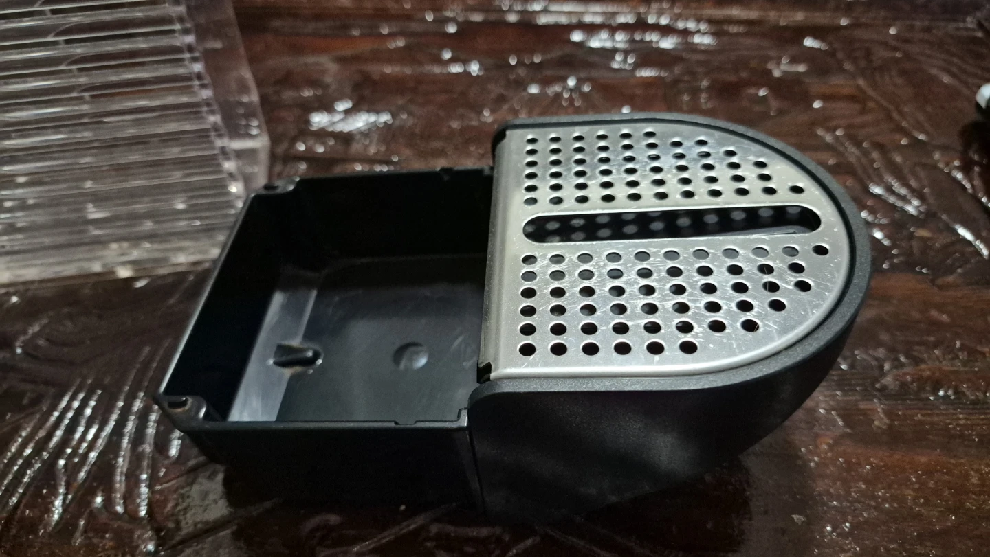 Nespresso Essenza Espresso Machine - photo 3