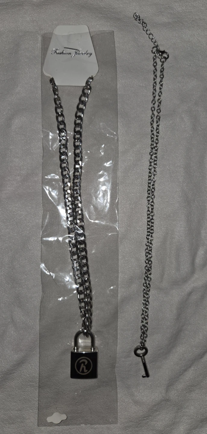 NANA Anime Lock and Key Pendant Necklace Set - photo 3