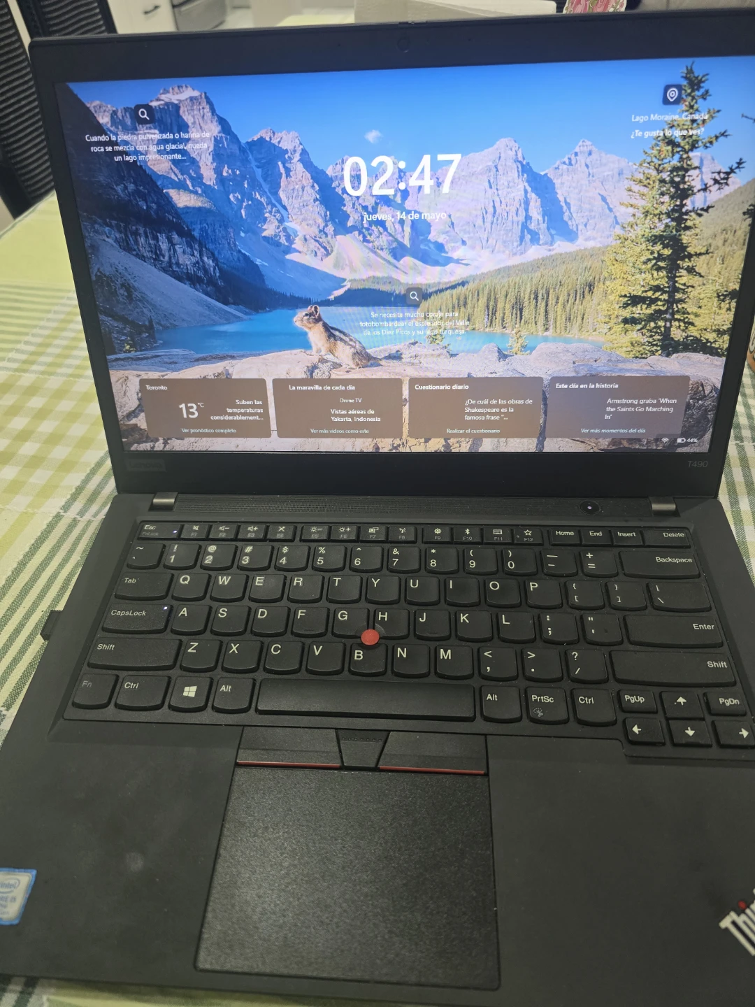 Lenovo ThinkPad T490 Laptop - photo 2