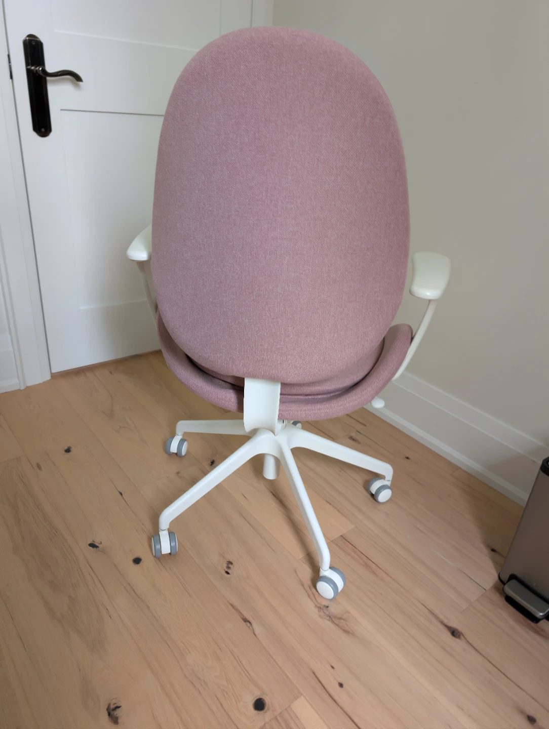 Ikea HATTEFJAL Ergonomic Office Chair - Pink Fabric - photo 2