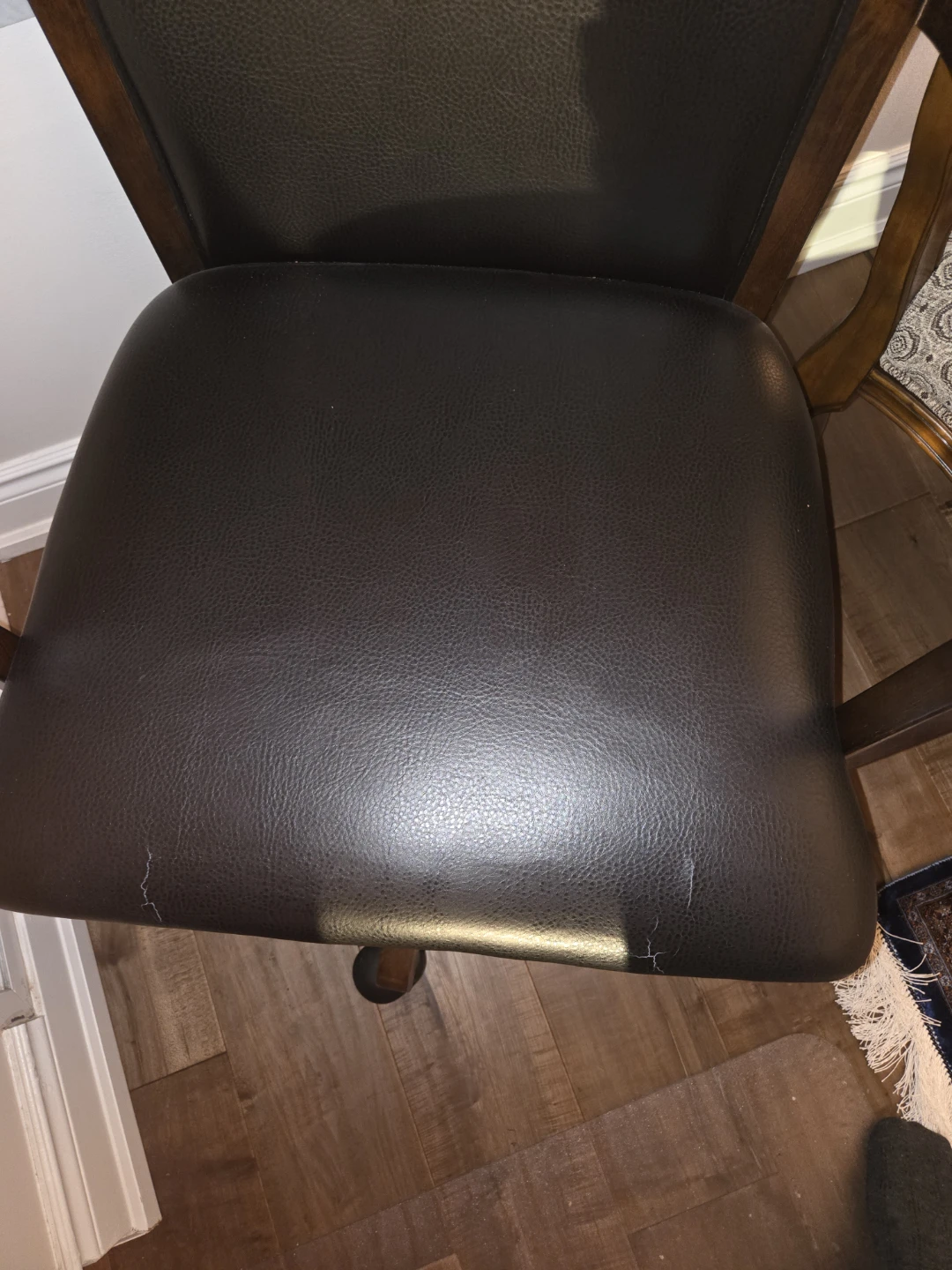 Executive Office Chair with Wood Trim - photo 2
