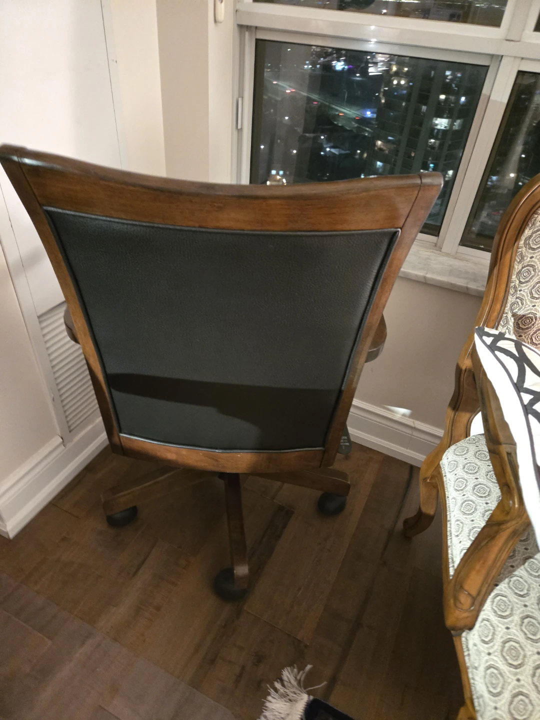 Executive Office Chair with Wood Trim - photo 3