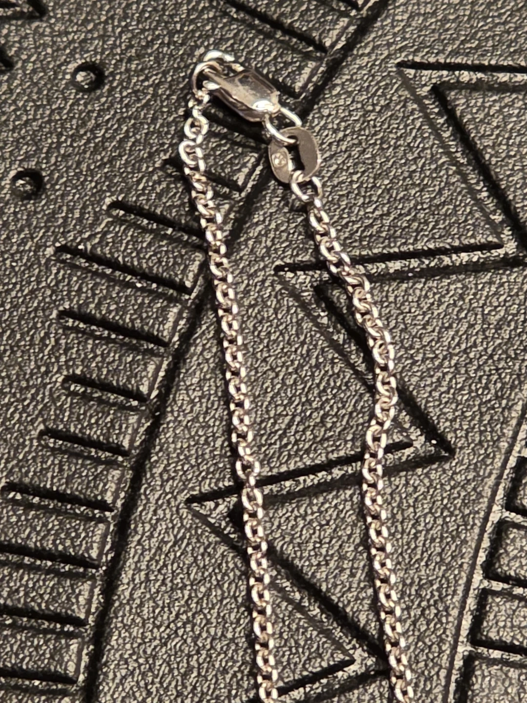 14k. White Gold Rolo italy Chain 16" 4 grams