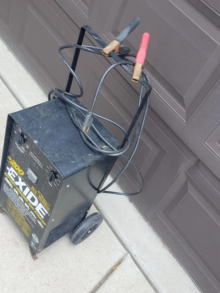 EXIDE 70-200 Battery Charger and Starter - photo 2