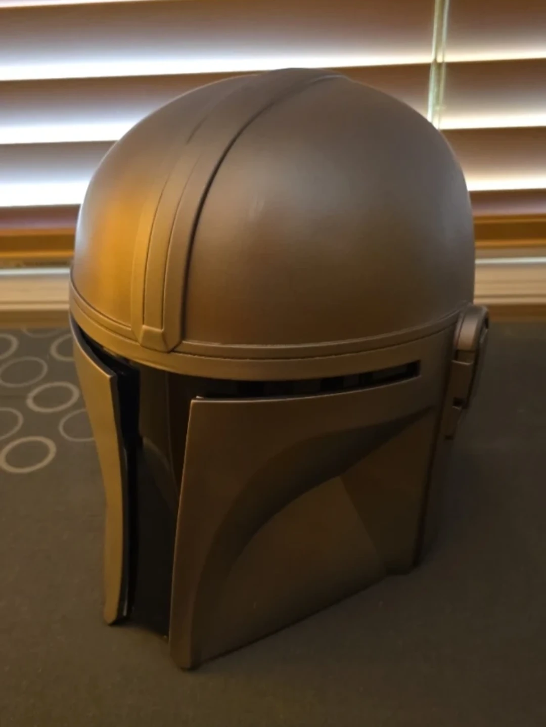 🚀 Custom Mandalorian Helmet (Cosplay / Display Prop)