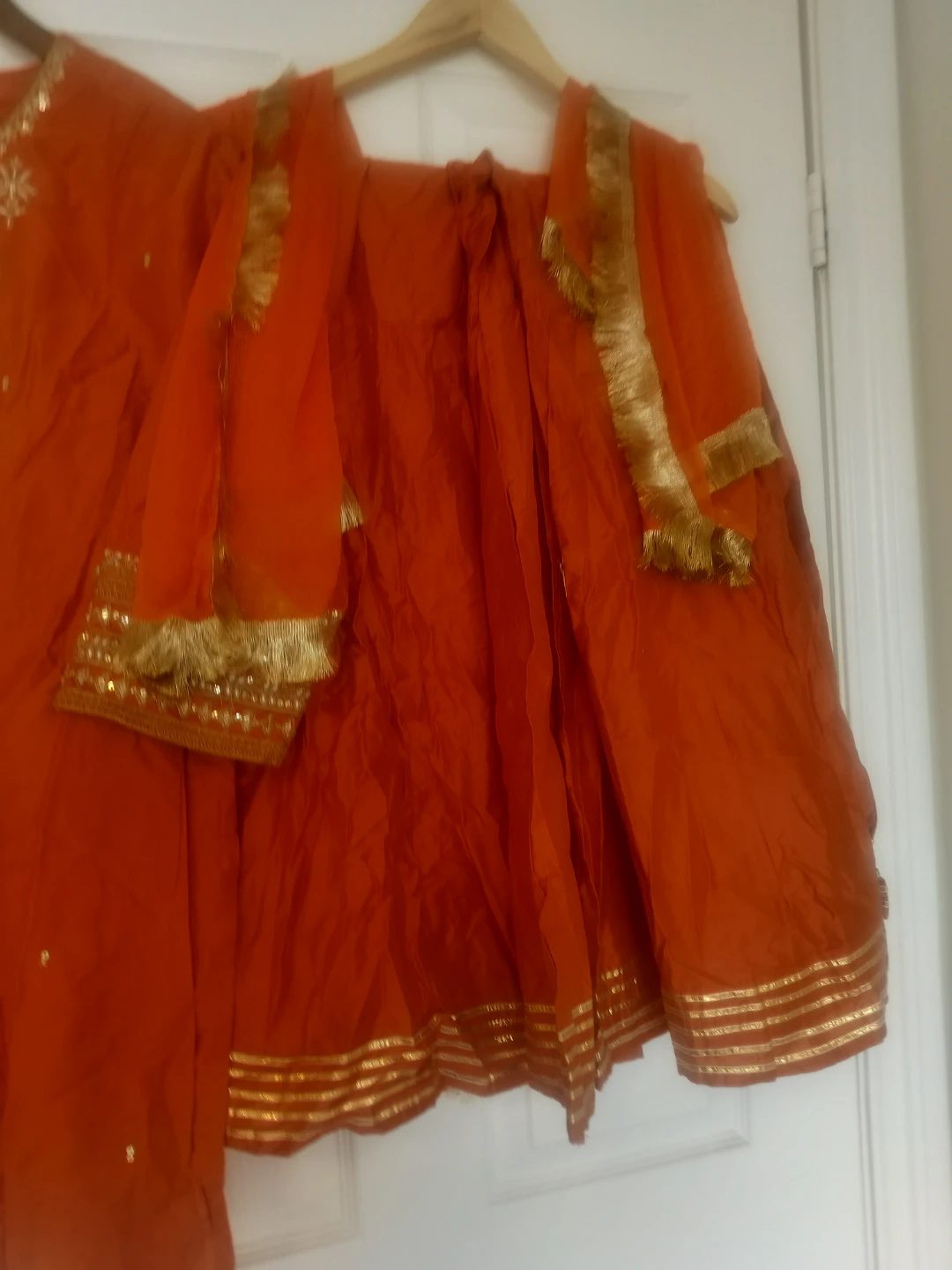 Orange embroidered kurta and sharara set - photo 5