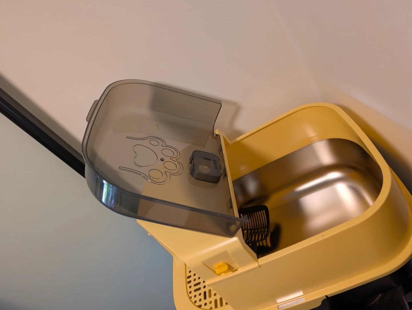 Yellow Cat Litter Box with Easy-Open Hood and Scoop - photo 2