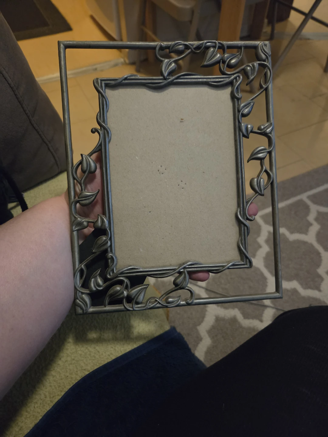 Decorative Photo Frame with Leaf Design