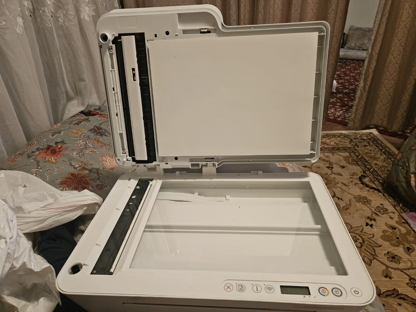 White HP All-in-One Printer - photo 3