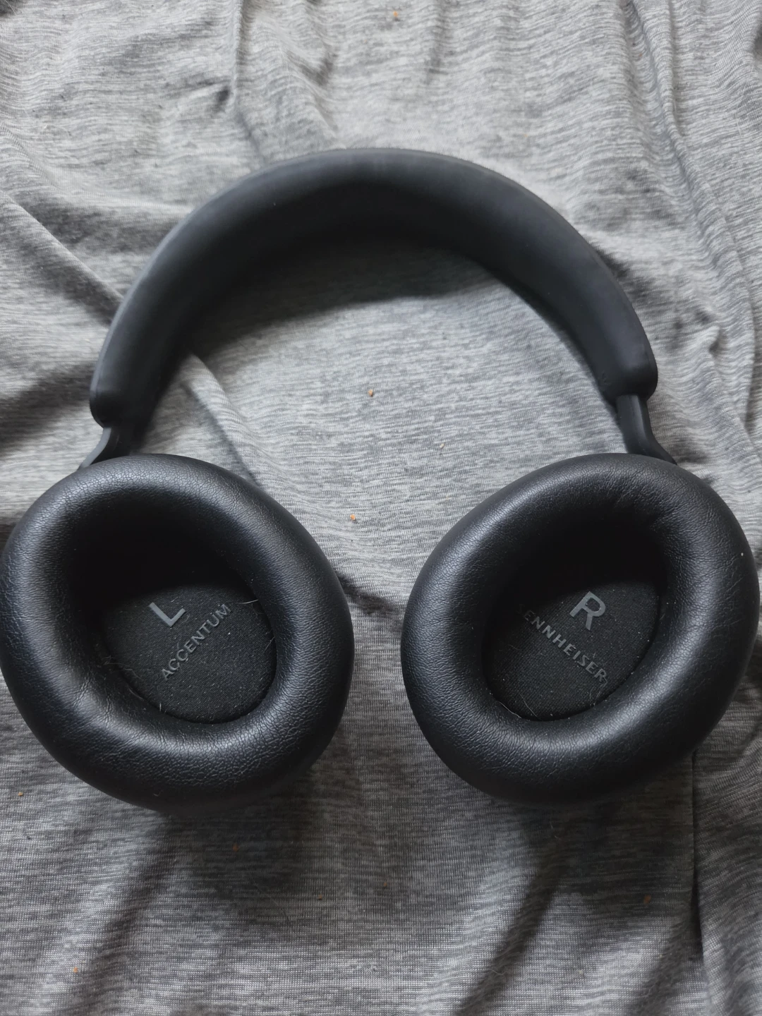 Sennheiser ACCENTUM Wireless Noise Cancelling Headphones