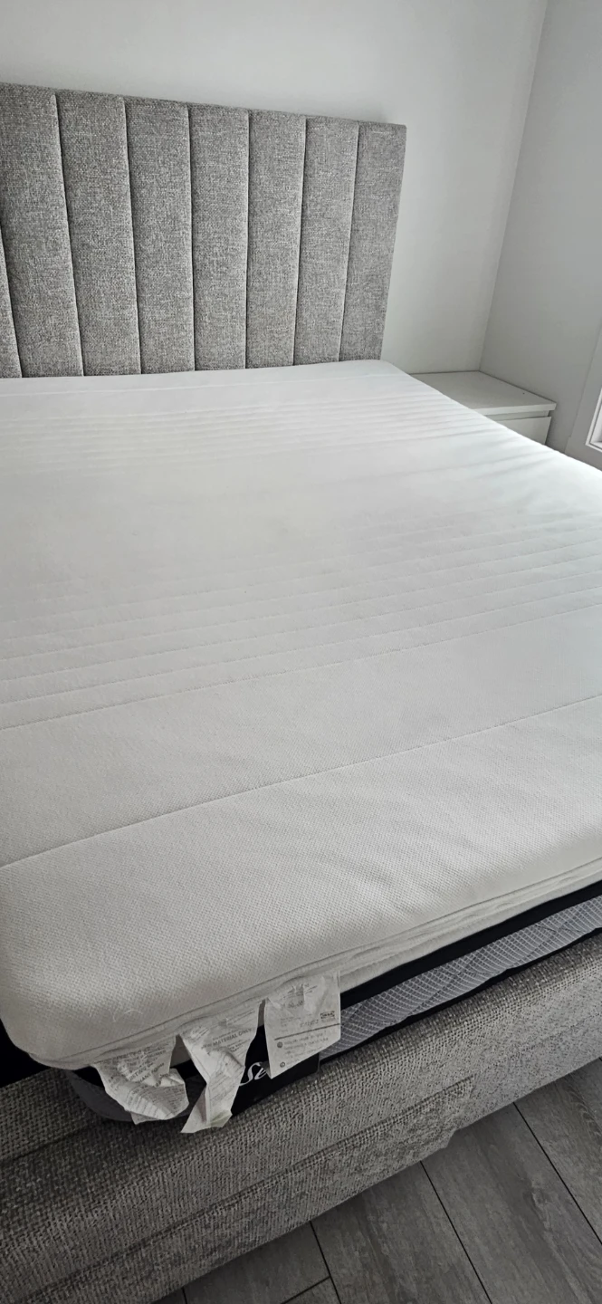 Sealy Queen size mattress - photo 5