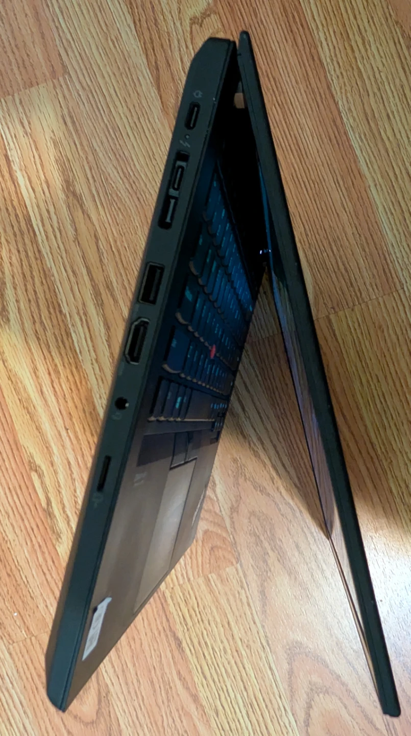 Lenovo ThinkPad T14 Touchscreen Laptop - photo 3