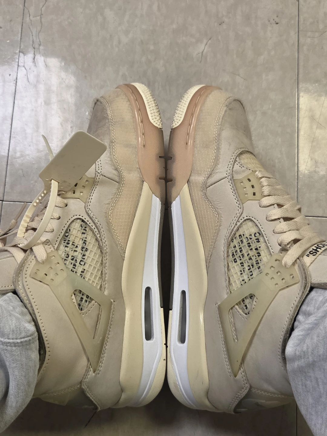 Air Jordan 4 Off-White Sail