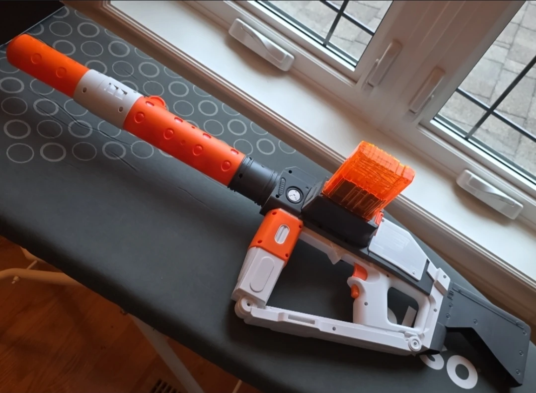 Nerf Star Wars First Order Stormtrooper Deluxe Blaster