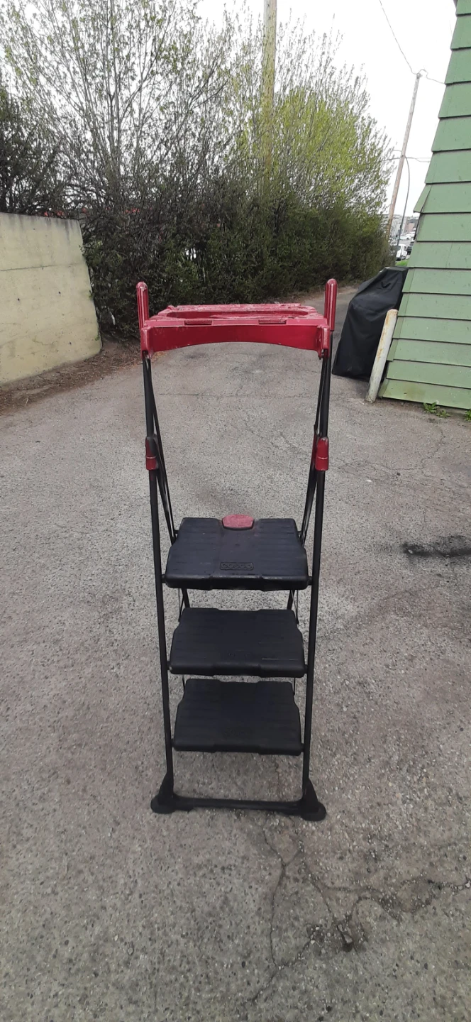 COSCO 3-Step Step Commercial Grade Stool Ladder