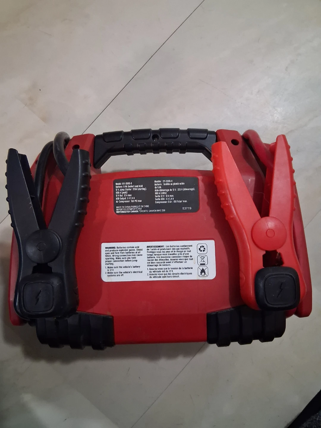 Motomaster 900A Booster Pack with Air Compressor - photo 3