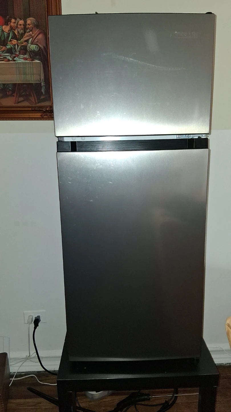 Vissani Refrigerator