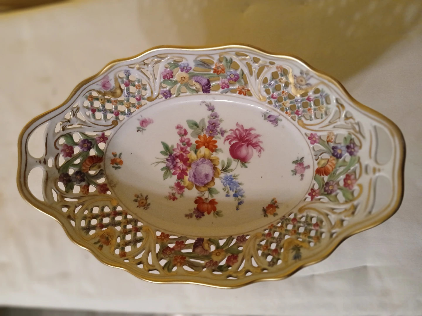 Porcelain Footed Fruit Bowl with Floral Design - photo 3