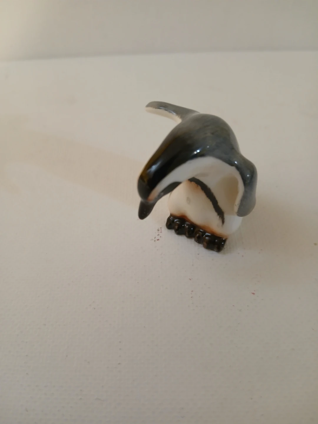 Porcelain Penguin Figurine ,royal doulton. - photo 2