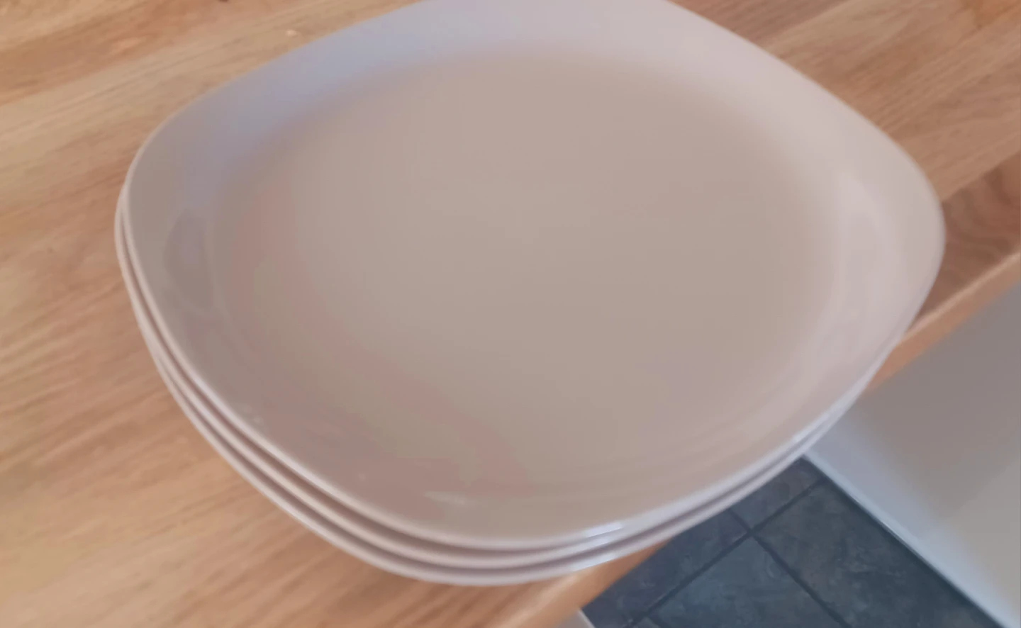 New Set of 3 square-ish ceramic dinner plates
