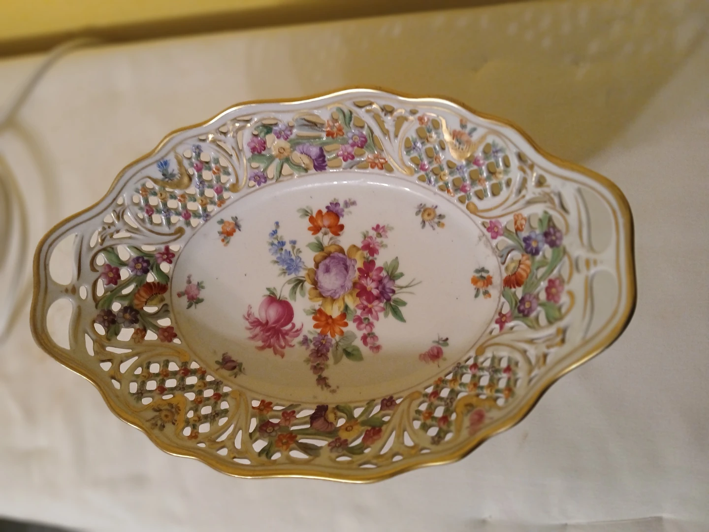 Porcelain Footed Fruit Bowl with Floral Design - photo 5
