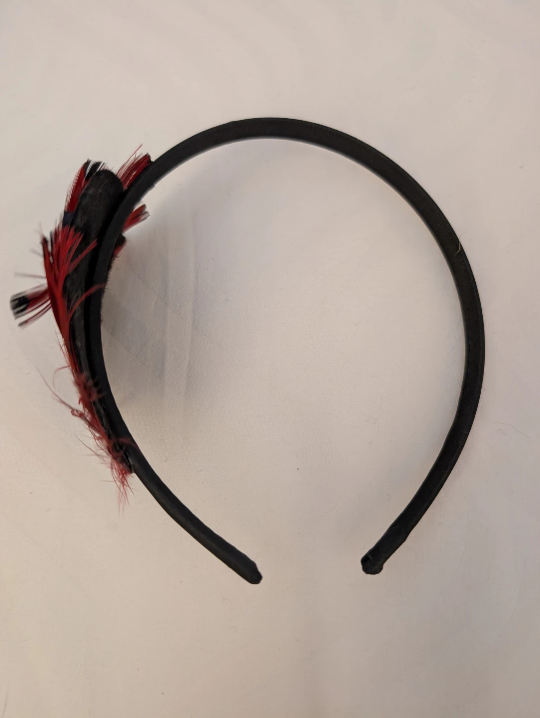Black Headband with Red Feather-Like Accents - photo 2