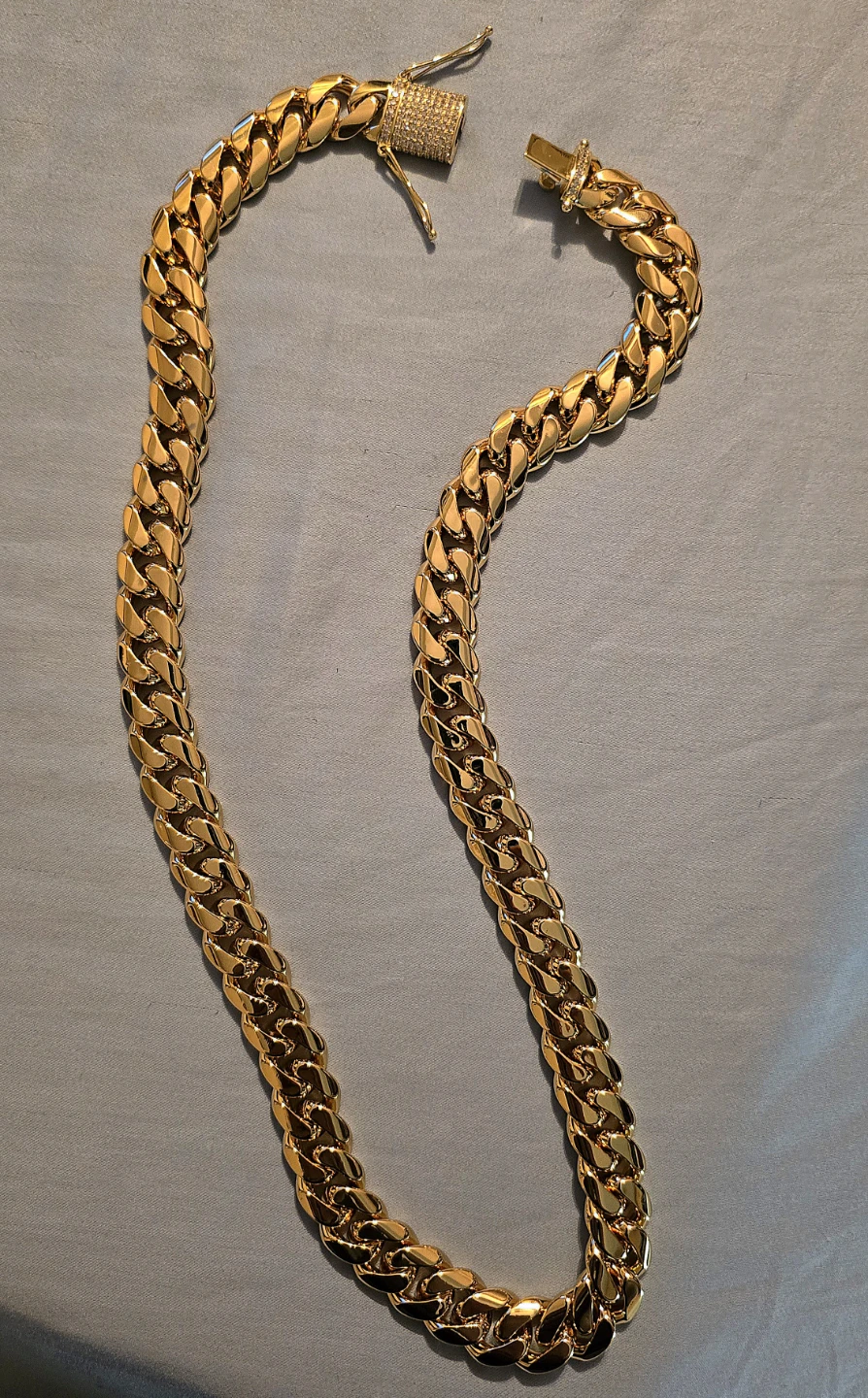 HEAVY CUBAN LINK CHAIN