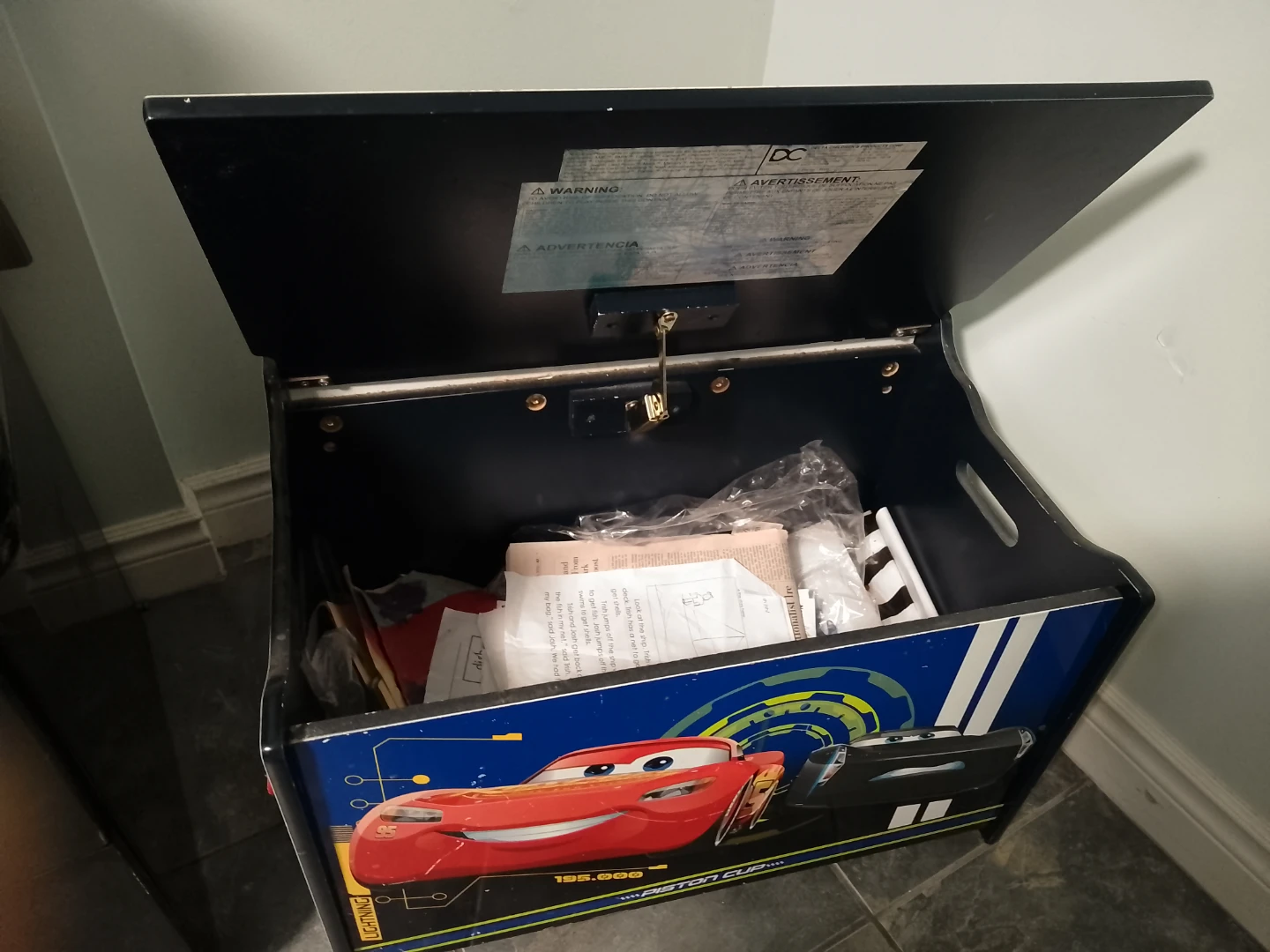 Storage Bench: Disney Pixar Cars Lightning McQueen - photo 2