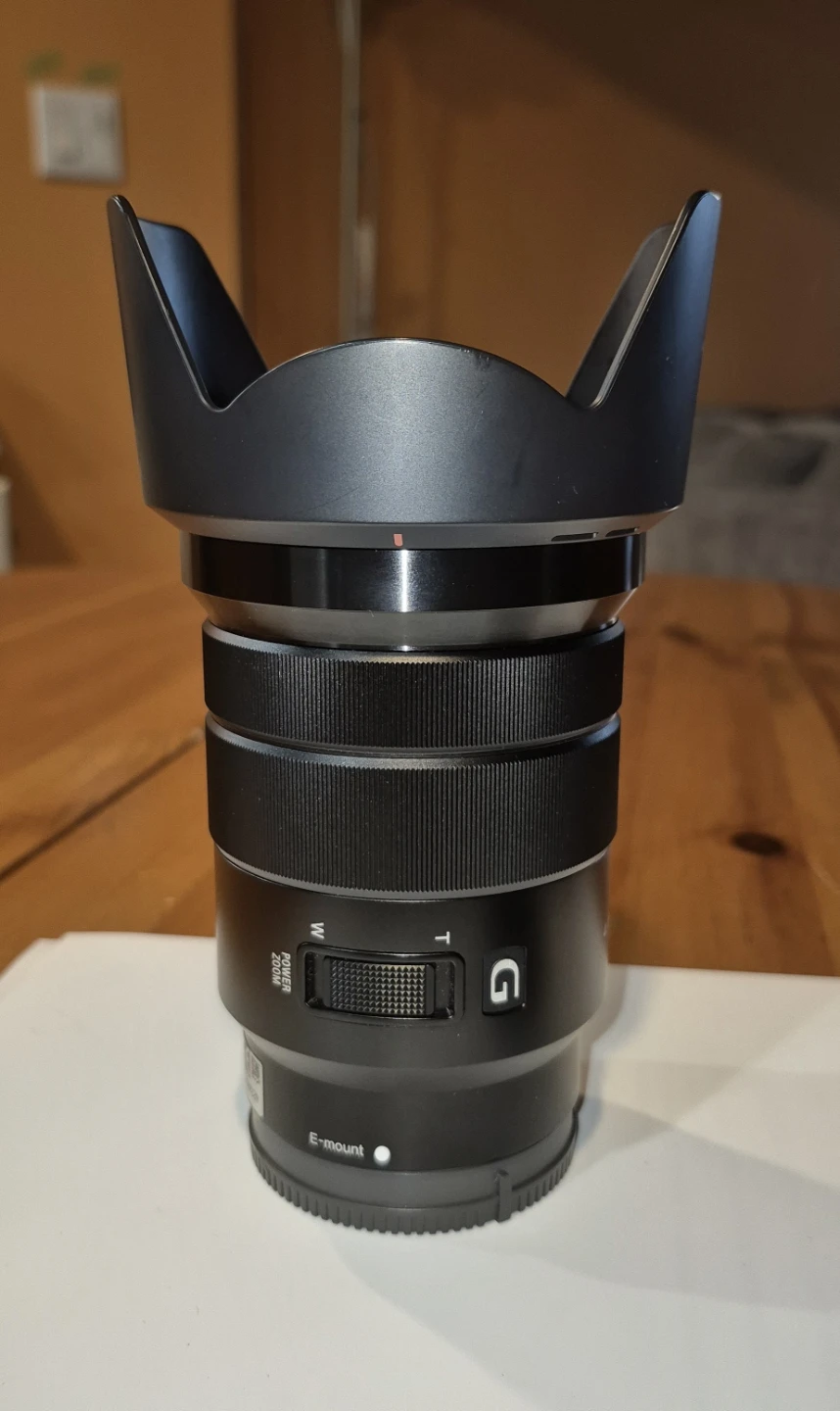 Sony E mount 18-105 f4 pz lens