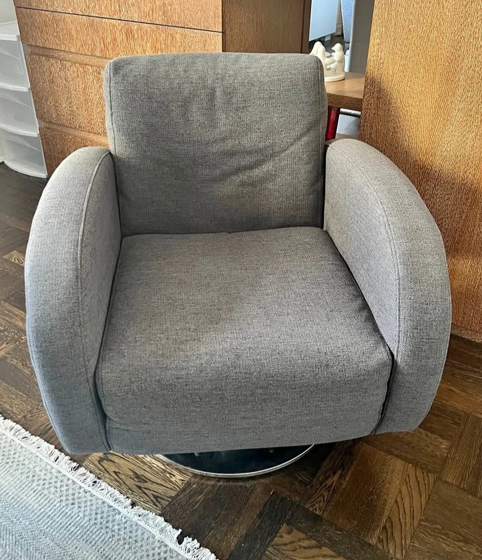 Gray Swivel Armchair - 360 Movement