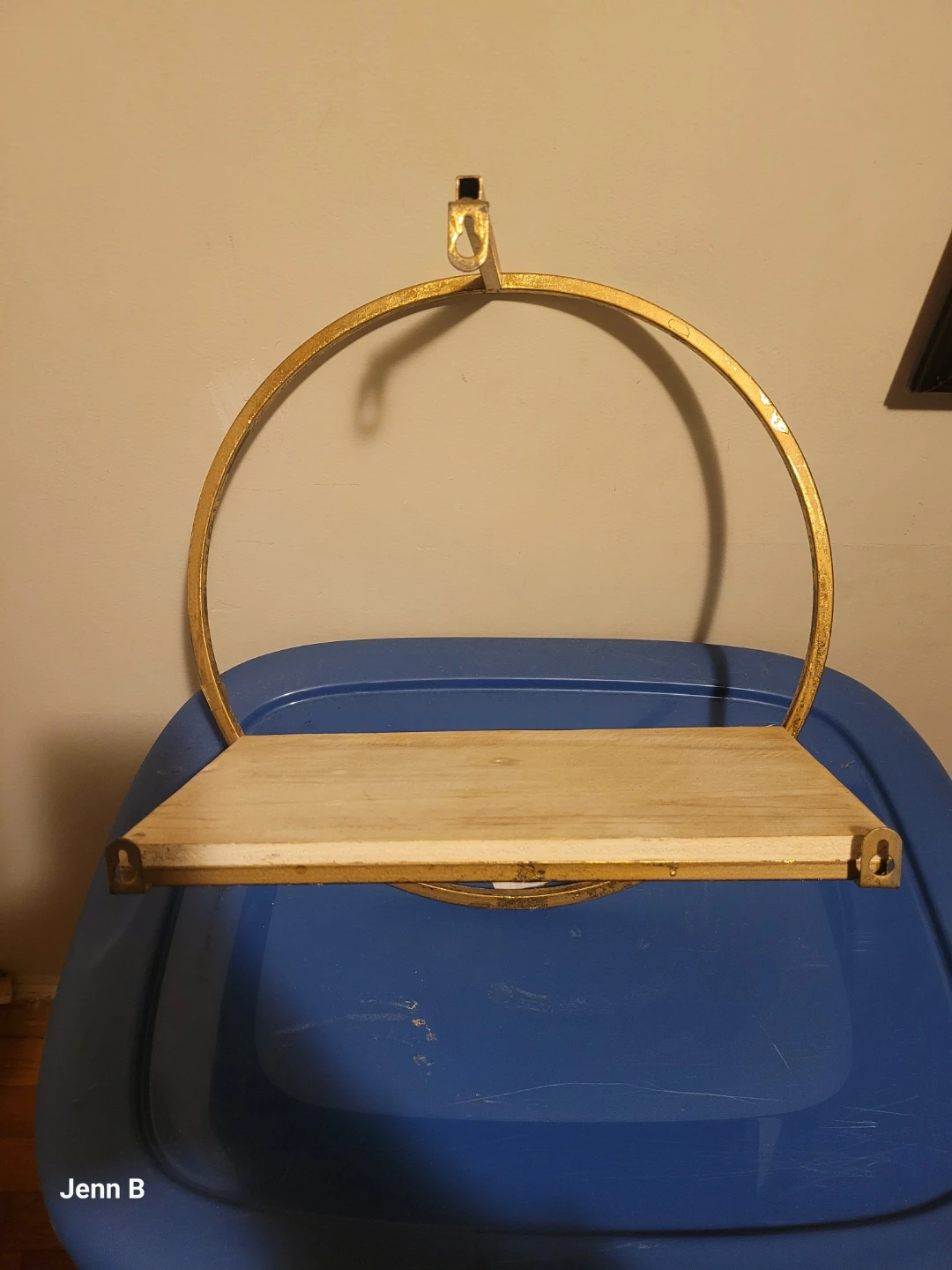 Nice Gold Circular Wall Shelf
