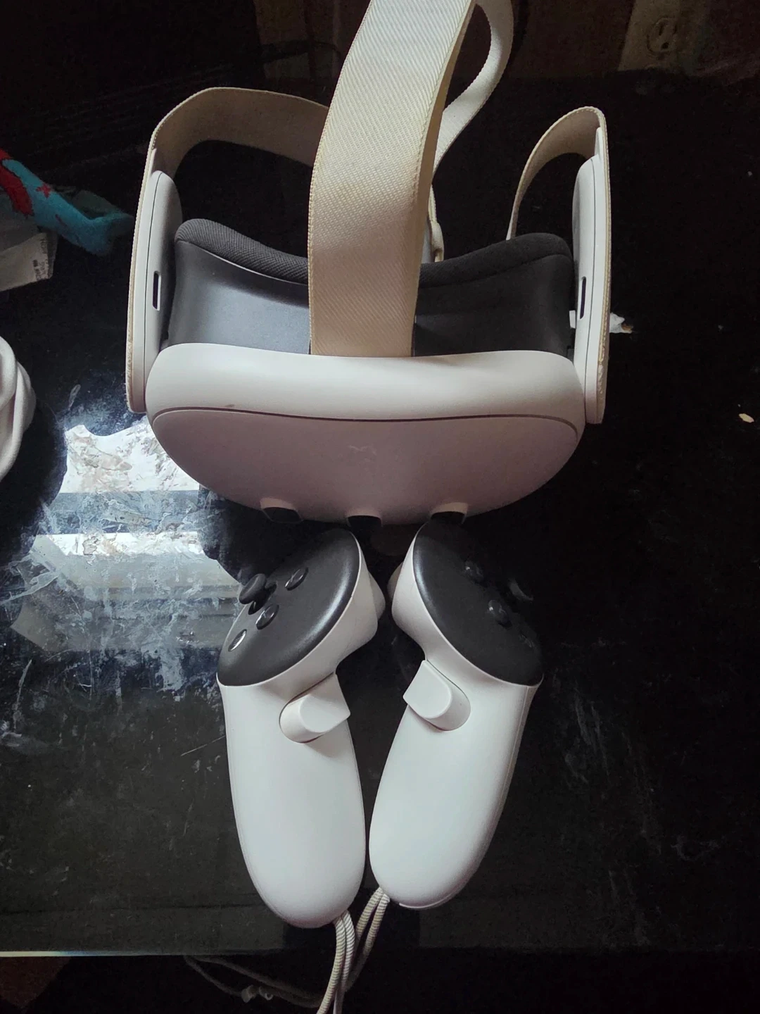 Meta Quest 3 VR Headset with Controllers - photo 3
