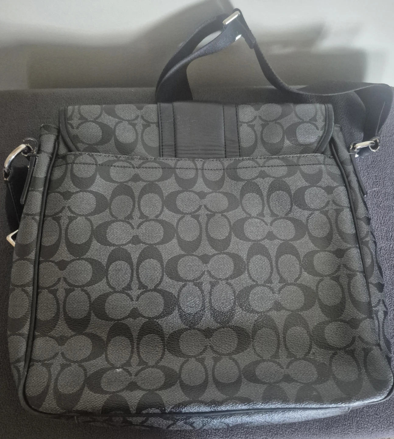 Coach Signature Canvas Messenger Bag - photo 2