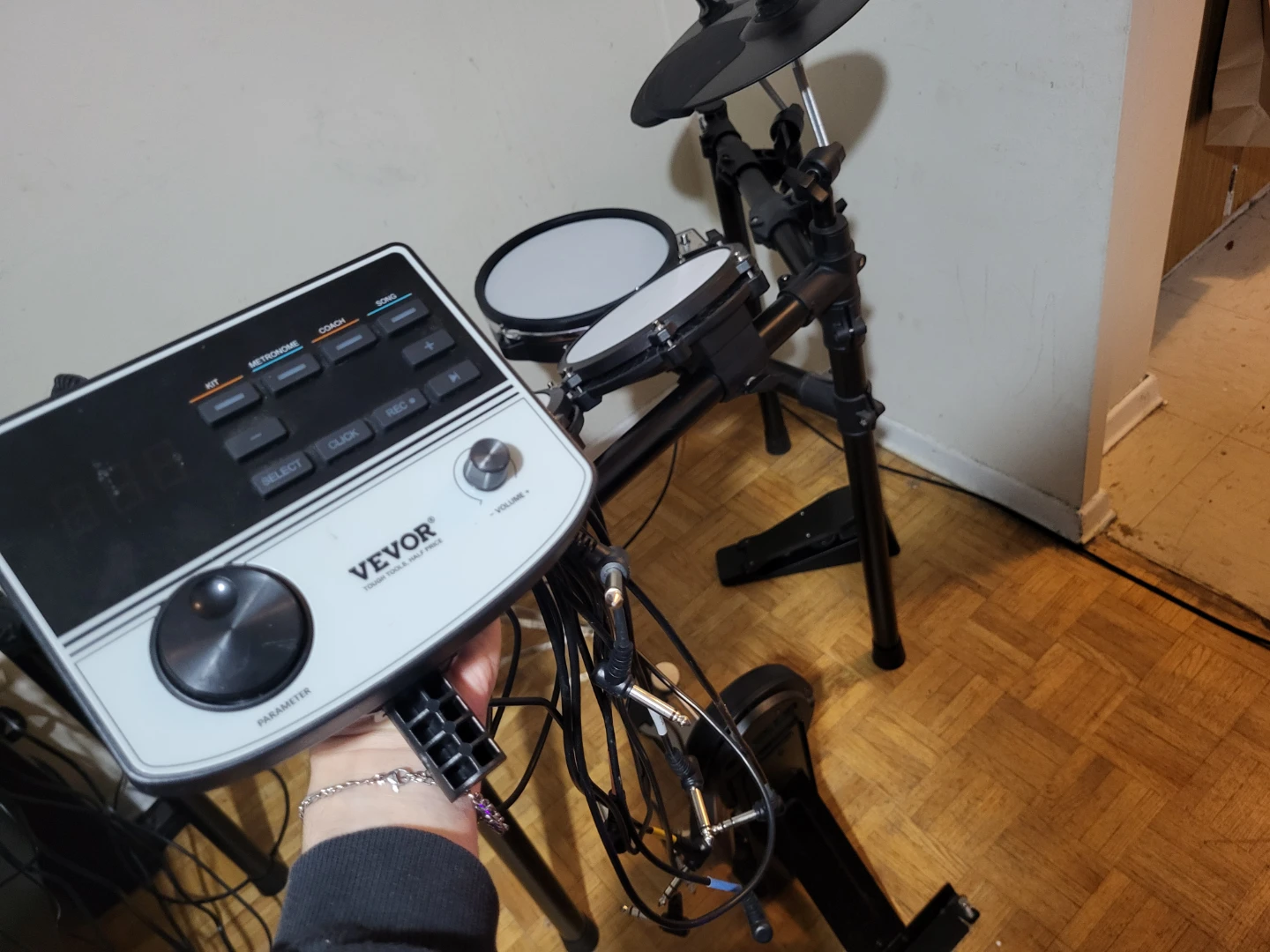 Vevor Electronic Drum Set with Stool - photo 2