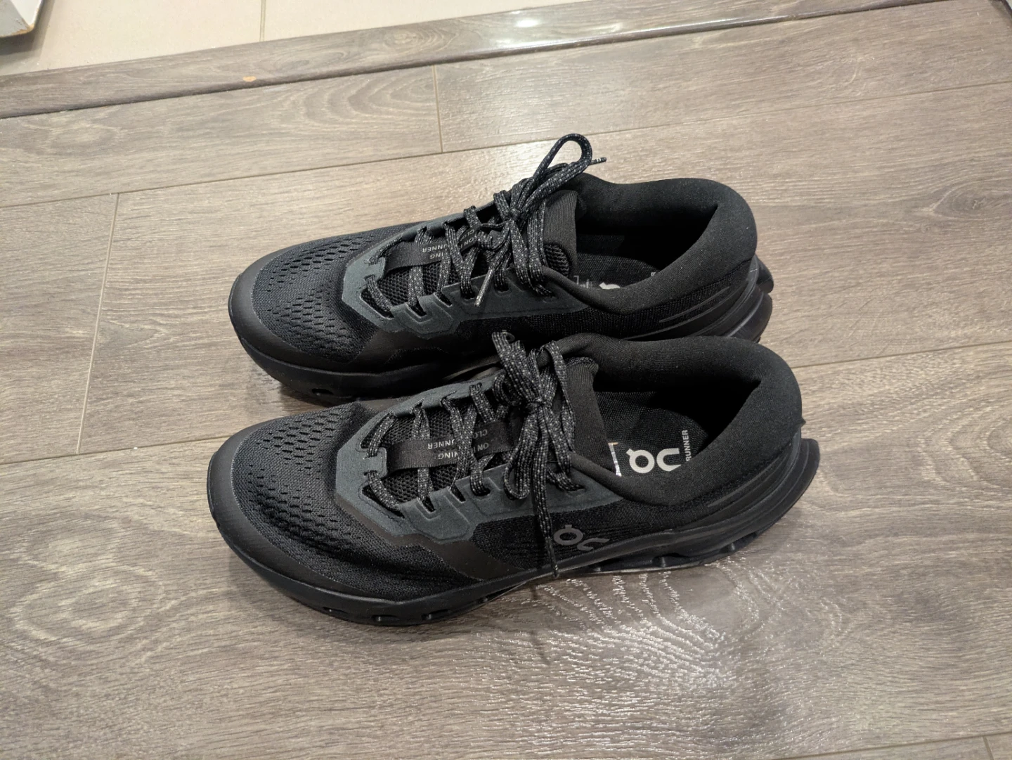 On Cloudrunner 3 Black Sneakers - Women's 9