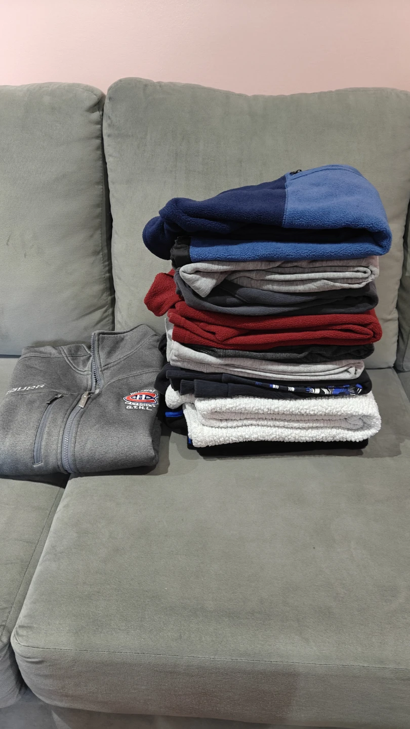 Bundle of 10 kids Sweaters and Jackets - photo 4