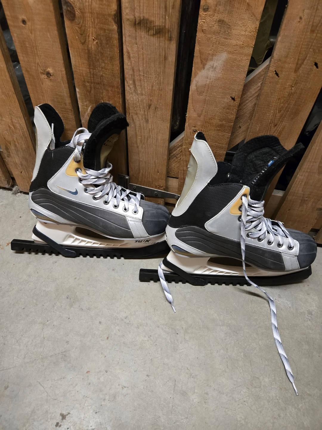 Nike Hockey Skates 8.5D