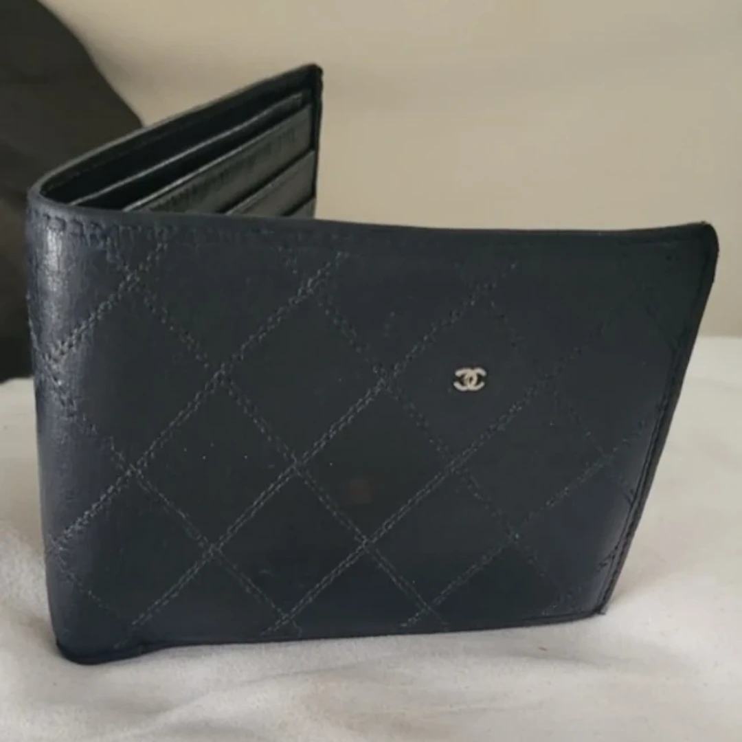 Authentic CHANEL wallet