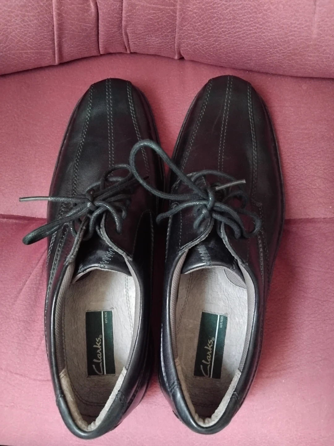 Clarks men black leather shoes 9.5