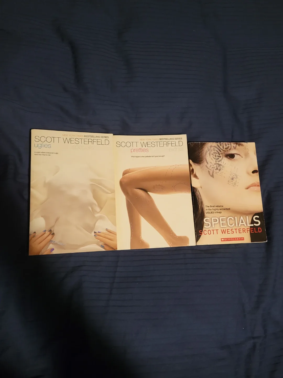 Scott Westerfeld Uglies, Pretties, Specials Book Lot