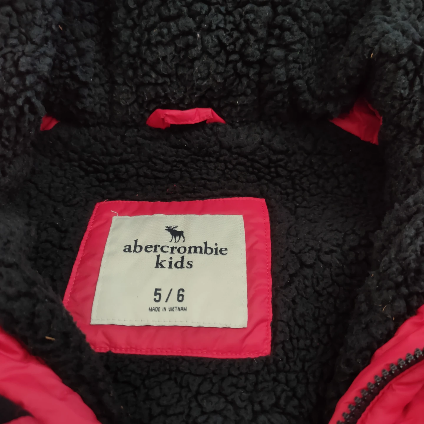 MOS:Abercrombie Kids Puffer Jacket Red Size 5/6 - photo 3