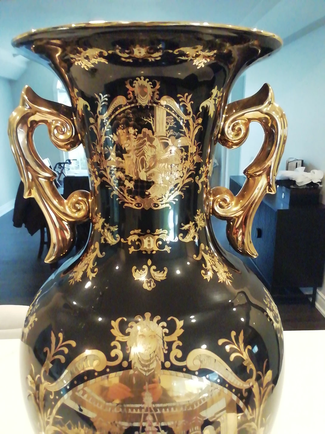 This is a LIMOGES large decorative vase Black and Gold - photo 5